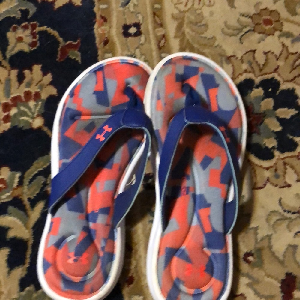 Girls flip-flops!